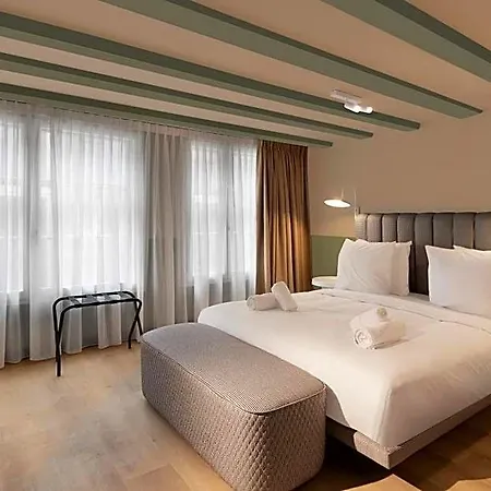 Zeedijk Centre מלון 3*
