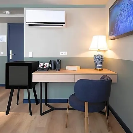 Zeedijk Centre מלון 3*